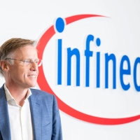 Infineon-Chef Jochen Hanebeck verkündet das nächste große Investitionsprojekt. (Archivbild) (Foto: Peter Kneffel/dpa)