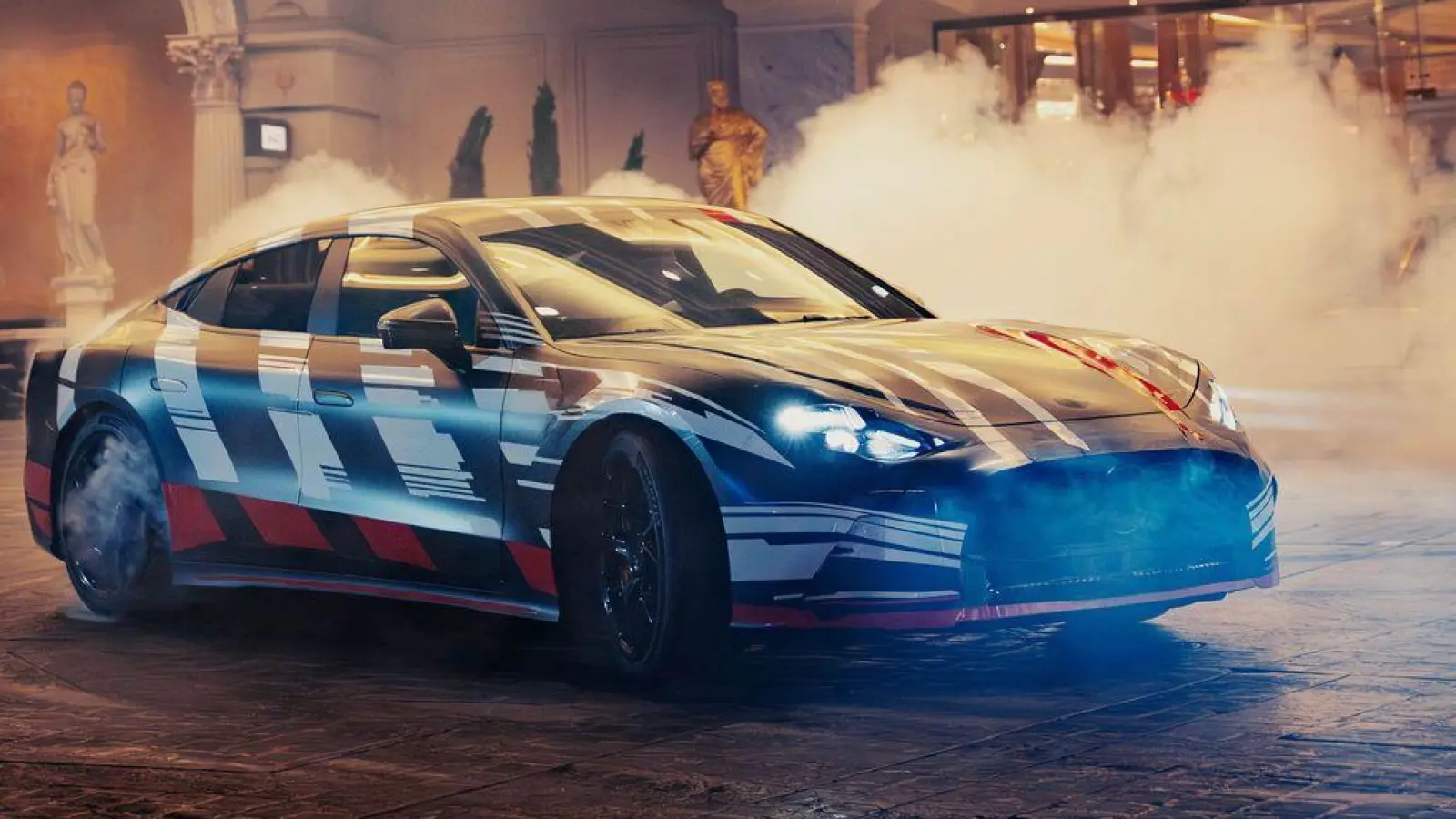 Elektro statt Benzin: Der Nachfolger des viertürigen GT läutet die erste eigenständige vollelektrische AMG-Generation ein. (Foto: Mercedes-Benz AG/dpa-tmn)