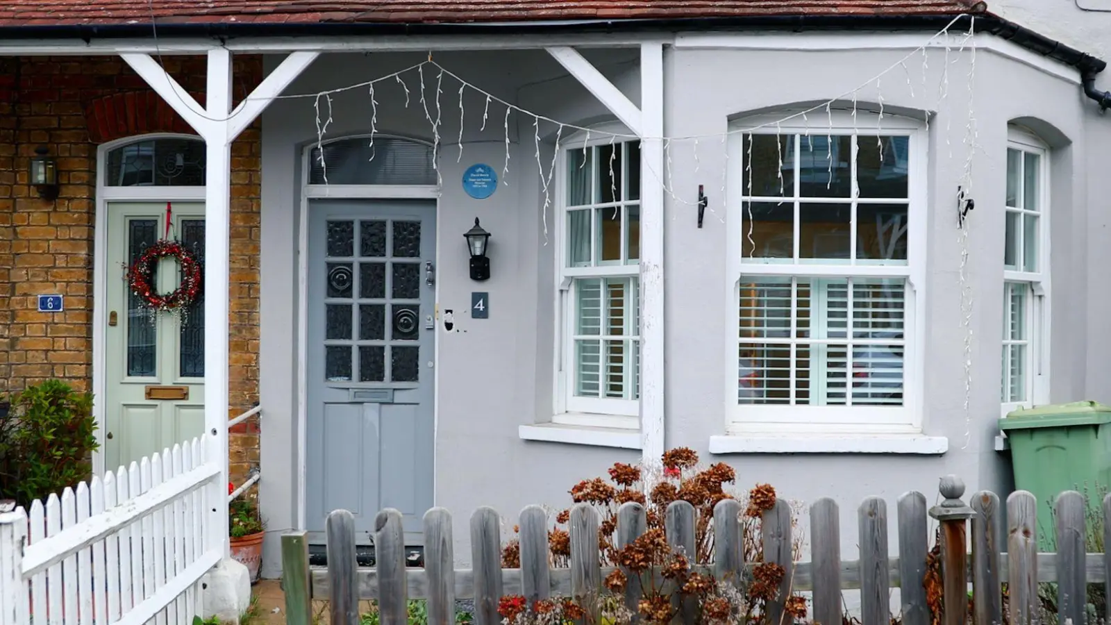 Musikgeschichte zum Anfassen in Süd-London: Das Elternhaus von David Bowie wird in seinen Originalzustand zurückversetzt. (Foto: David Bowie Estate/dpa-tmn)