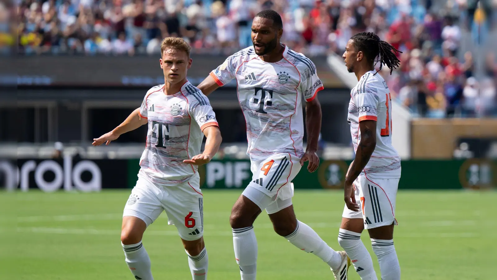 Joshua Kimmich und Jonathan Tah machen ihre USA-Erfahrungen.  (Foto: Sven Hoppe/dpa)