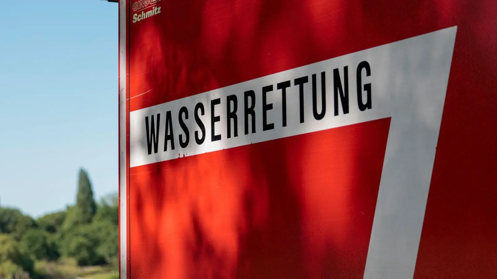 Am Auensee bargen Taucher die Leiche eines 74-Jährigen aus Augsburg. (Symbolbild) (Foto: Thomas Banneyer/dpa)