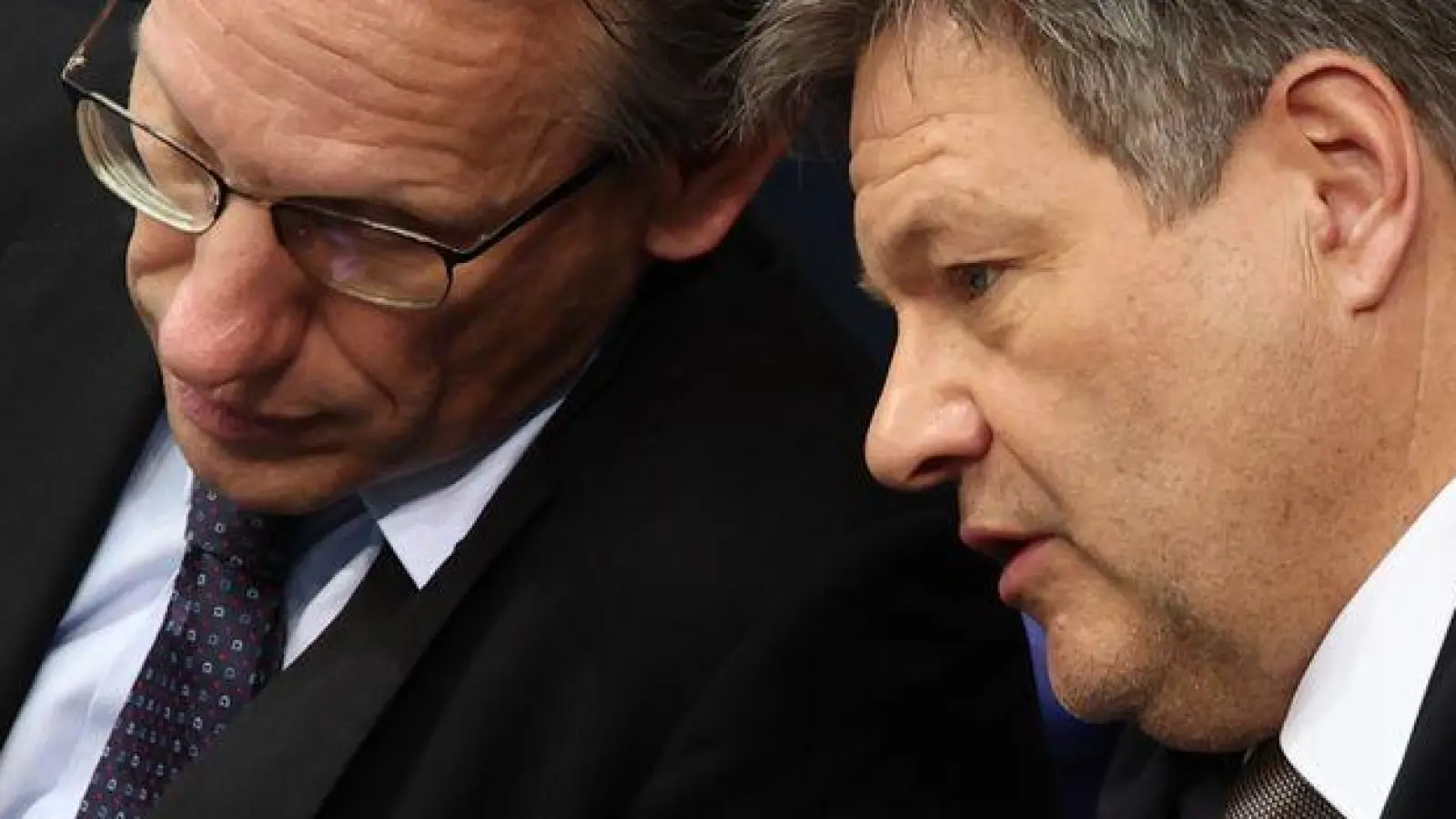 Die Zukunftspläne von Jörg Kukies und Robert Habeck werden konkreter. (Archivbild) (Foto: Hannes P. Albert/dpa)