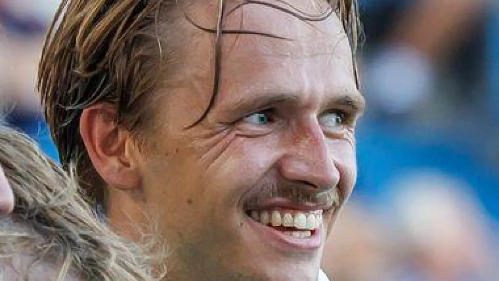 Ein packendes Spiel liefern die Fürther in Magdeburg ab.  (Foto: Andreas Gora/dpa)