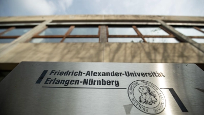 Die Universität Erlangen-Nürnberg begründet den aufsehenerregenden Schritt mit einer Prüfung des Bundesamtes für Wirtschaft und Ausfuhrkontrolle. (Foto: Daniel Karmann/dpa)