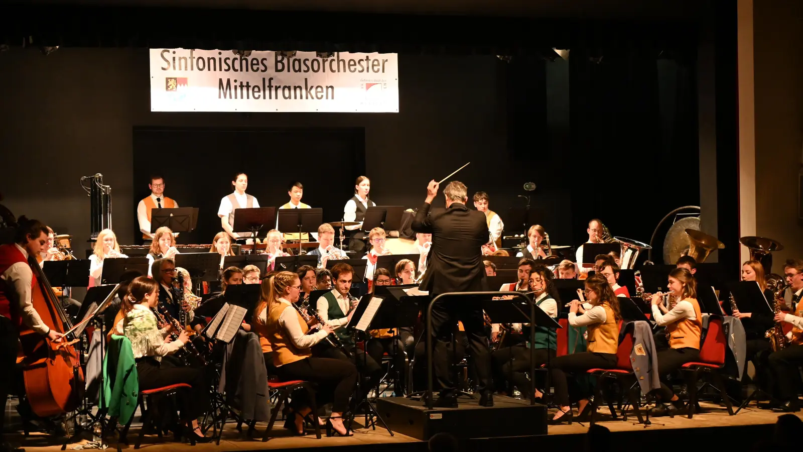 Das Sinfonische Blasorchester des Nordbayerischen Musikbunds setzt sich aus mehr als 50 Männern und Frauen zusammen. (Foto: Judith Marschall)