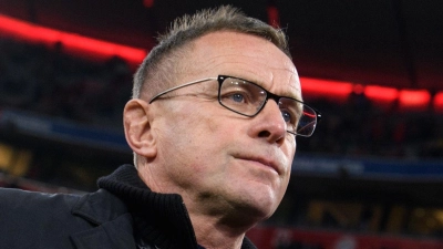 Hatte dem FC Bayern abgesagt: Trainer Ralf Rangnick. (Foto: Sven Hoppe/dpa)