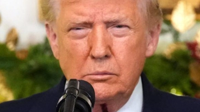 Trump verspricht Soldaten Schecks vor Weihnachten (Foto: Doug Mills/Pool The New York Times/AP/dpa)