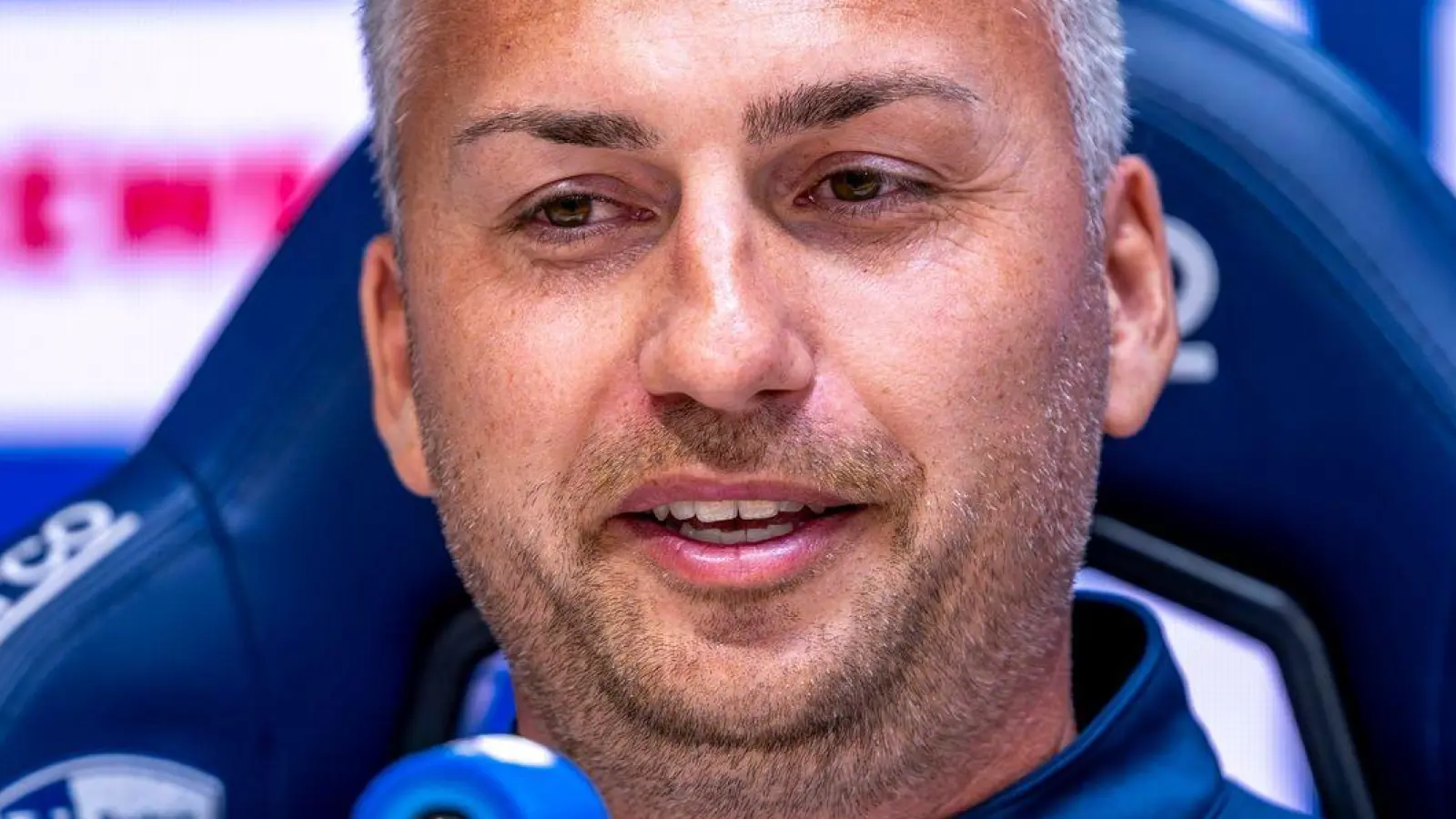 Bochums Interimscoach Siebers bleibt bis zur Länderspielpause auf jeden Fall im Amt (Foto: David Inderlied/dpa)