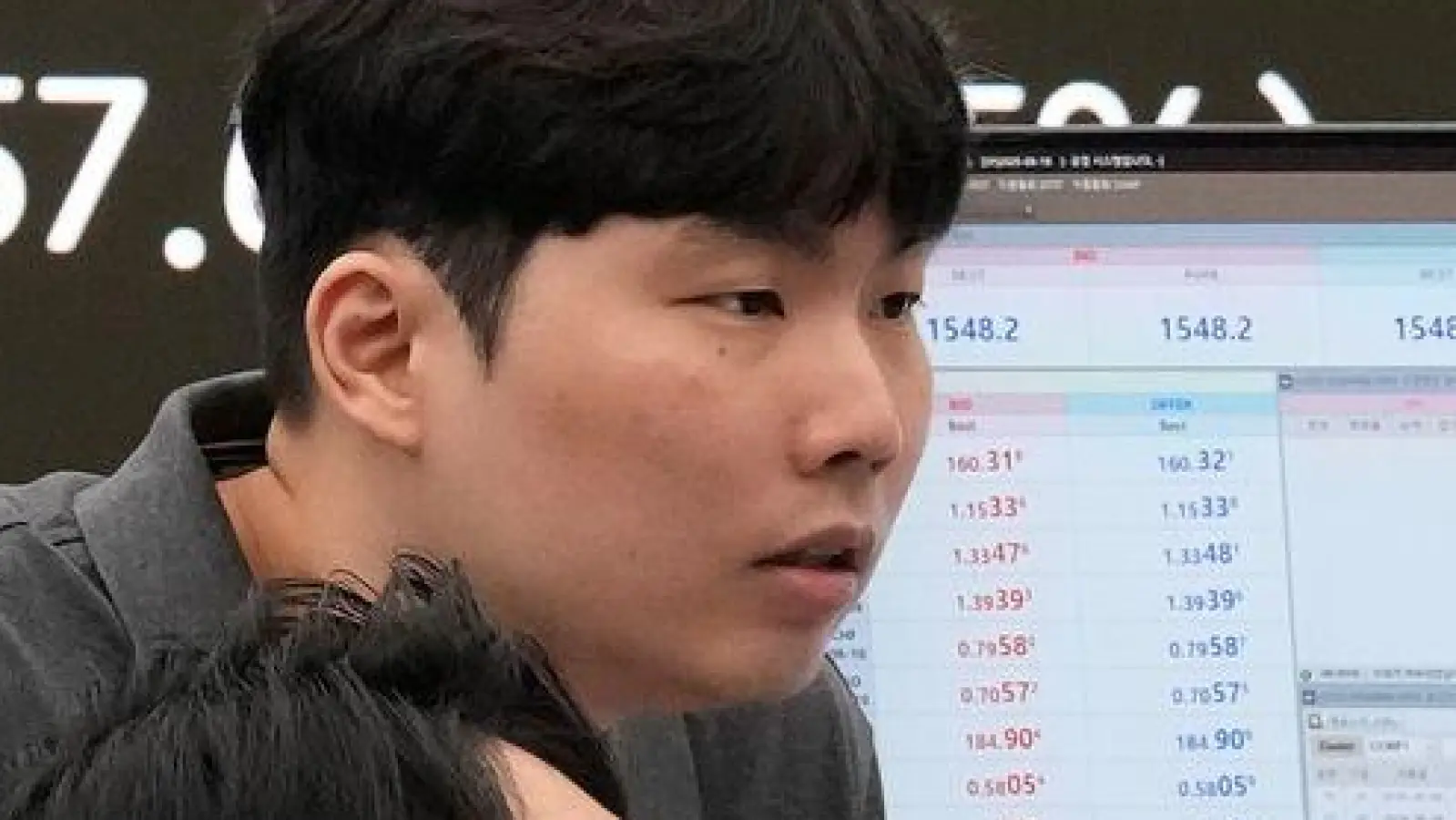 Der südkoreanische Leitindex hat am Montagmorgen deutlich nachgegeben. (Foto: Ahn Young-joon/AP/dpa)