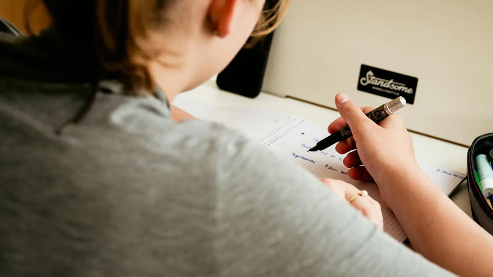 Wissenslücken lassen sich im Rahmen von Nachhilfe gut erkennen und schließen. (Foto: Pixabay)