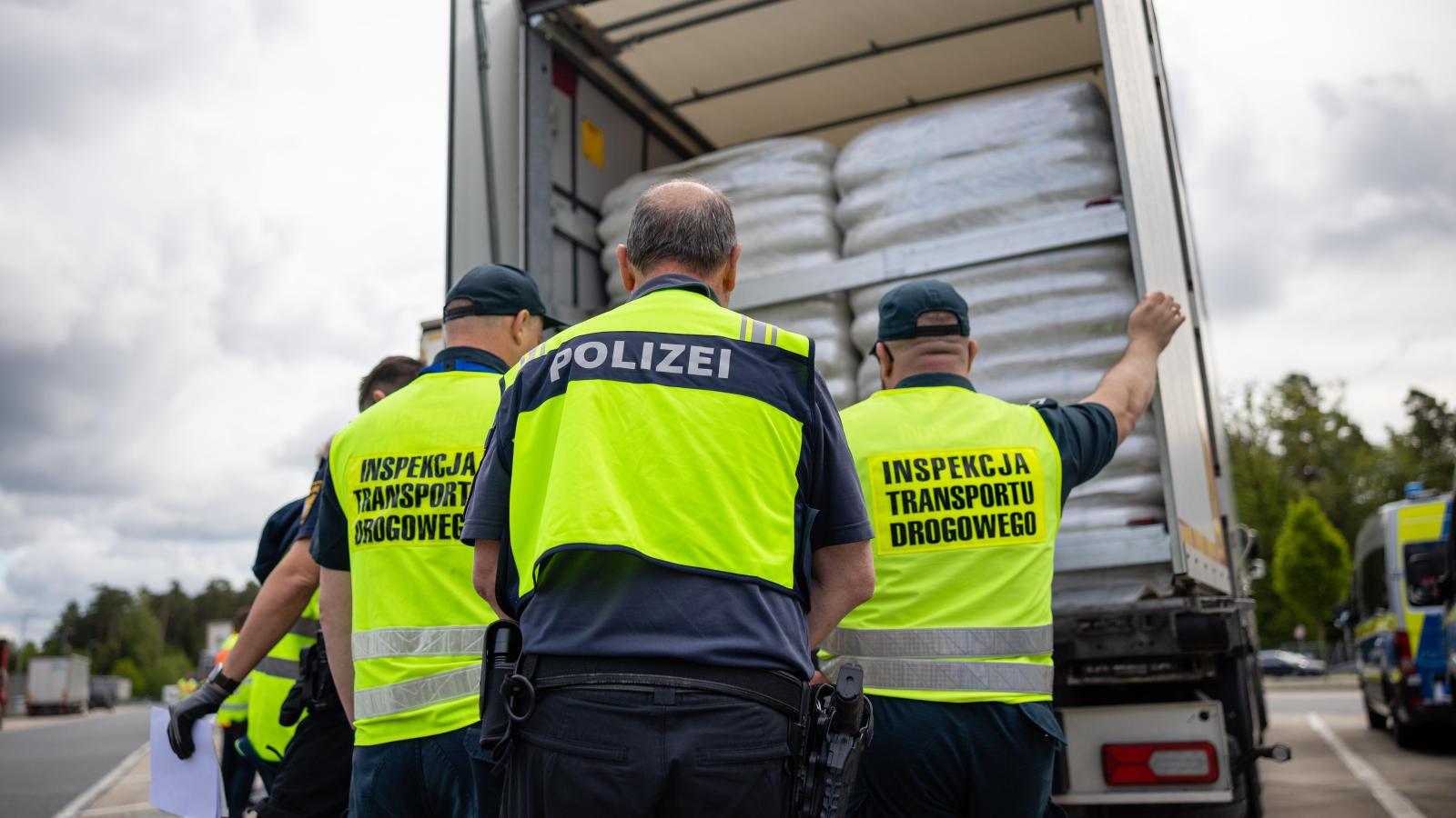 Lkw-Kontrollen an der A6 bei Heilsbronn: Polizei erfasst erschreckende ...