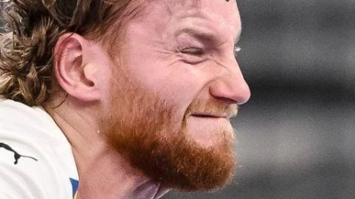 DHB-Neuling Tom Kiesler scheut keinen Zweikampf. (Foto: Harry Langer/dpa)