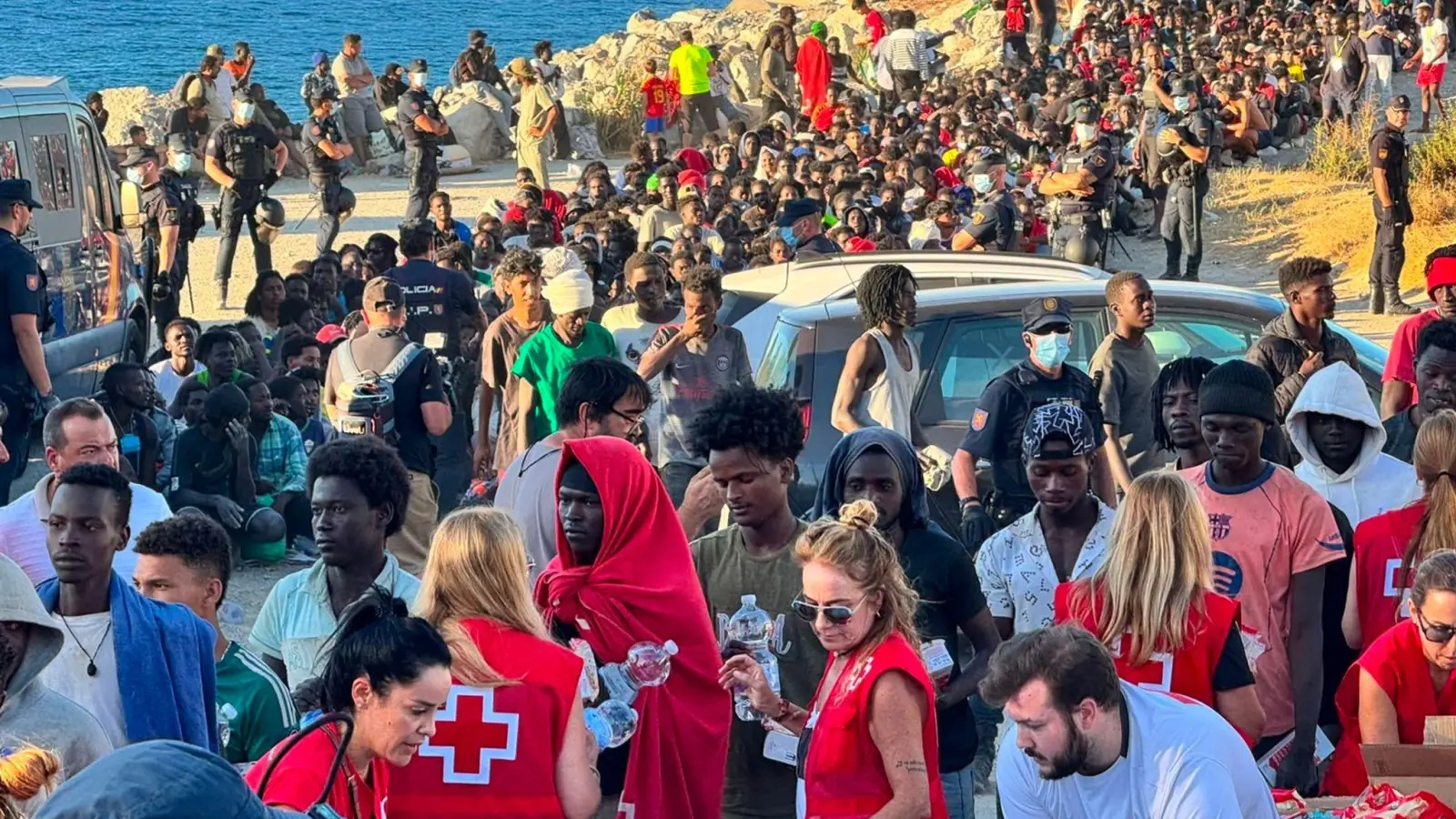 Auch Social Media könnte für die Migrationskrise in Ceuta mit mindestens 72 Toten verantwortlich sein. (Foto: Iván Zambrano/EUROPA PRESS/dpa)