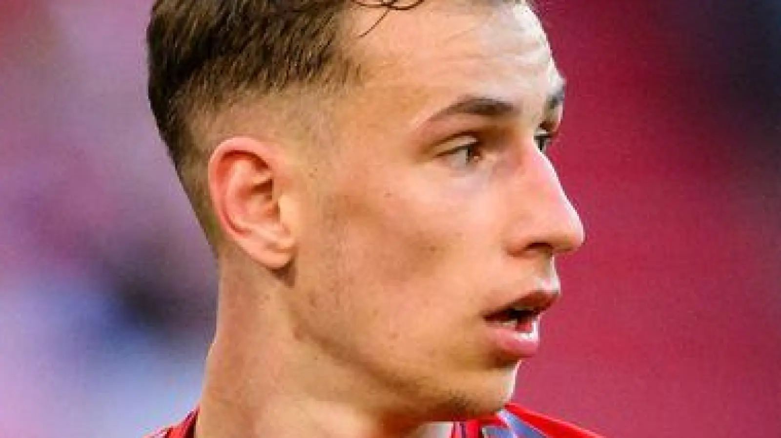 Lovro Zvonarek wird vom FC Bayern erneut verliehen, diesmal in die Schweiz. (Foto: Tom Weller/dpa)