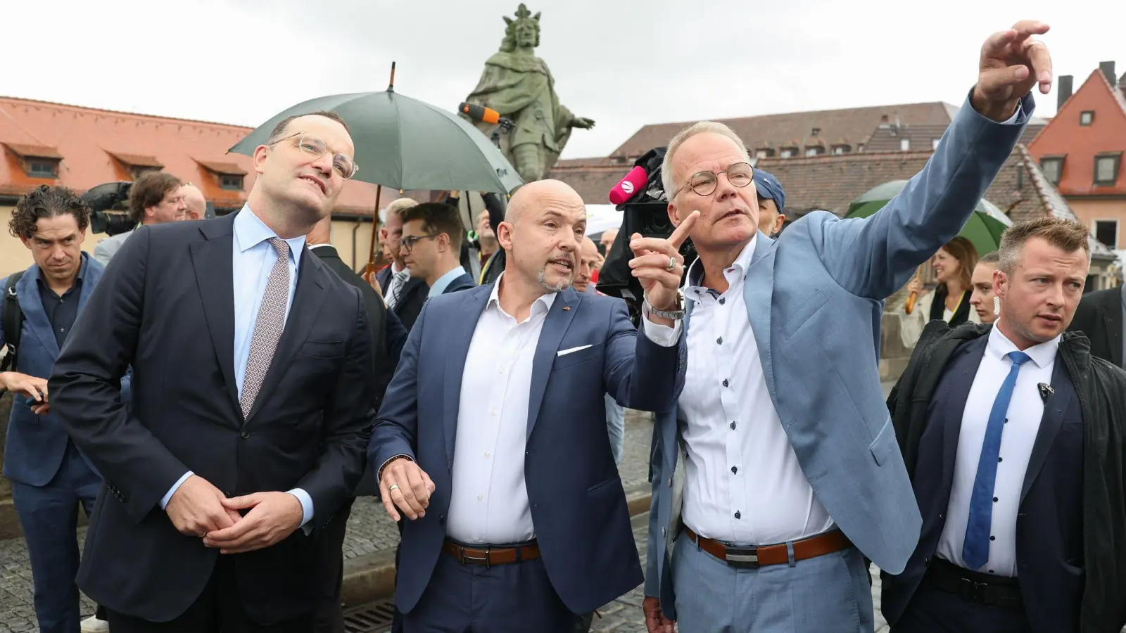 Die schwarz-roten Fraktionsspitzen wollen mehr Teamplay.  (Foto: Daniel Karmann/dpa)