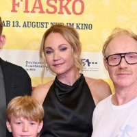 Im Kino ist wieder Eberhofer-Zeit - mit der Krimikomödie „Steckerlfischfiasko“. (Foto: Felix Hörhager/dpa)