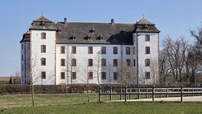 Schloss Walkershofen mit dem großzügigen Park ist eine beliebte Location für Feierlichkeiten. (Foto: Hans-Bernd Glanz)