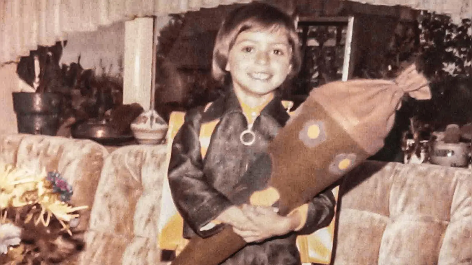 Dieser fröhlich-grinsende Erstklässler ist Alexander Knäulein, Leiter der Schule im Aischgrund, Sonderpädagogisches Förderzentrum II Bad Windsheim. (Foto: privat)