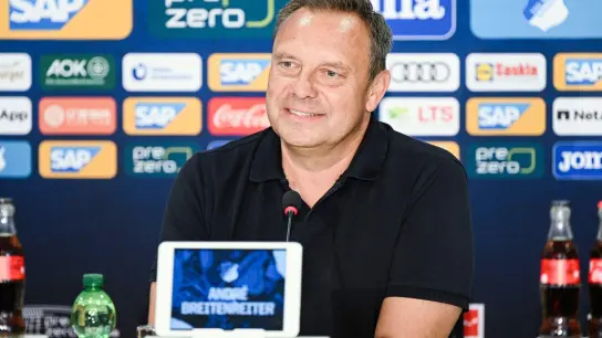 André Breitenreiter bei der Pressekonferenz zu seiner offiziellen Vorstellung als neuer Trainer der TSG 1899 Hoffenheim. (Foto: Sascha Meiser/dpa)