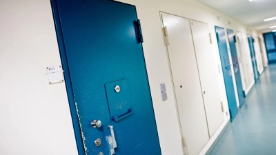 Der verurteilte Serienmörder Niels Högel sitzt seit dem Jahr 2009 im Gefängnis und wird dort viele weitere Jahre verbringen. (Symbolbild) (Foto: Hauke-Christian Dittrich/dpa)