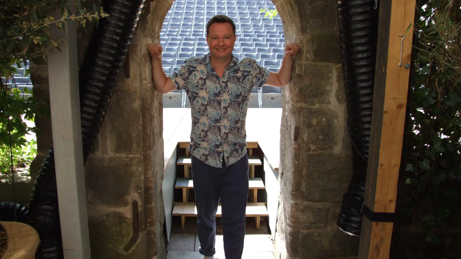 Konstantin Krisch gehört in dieser Saison zum Leitungsteam der Kreuzgangspiele. (Foto: Jasmin Kiendl)