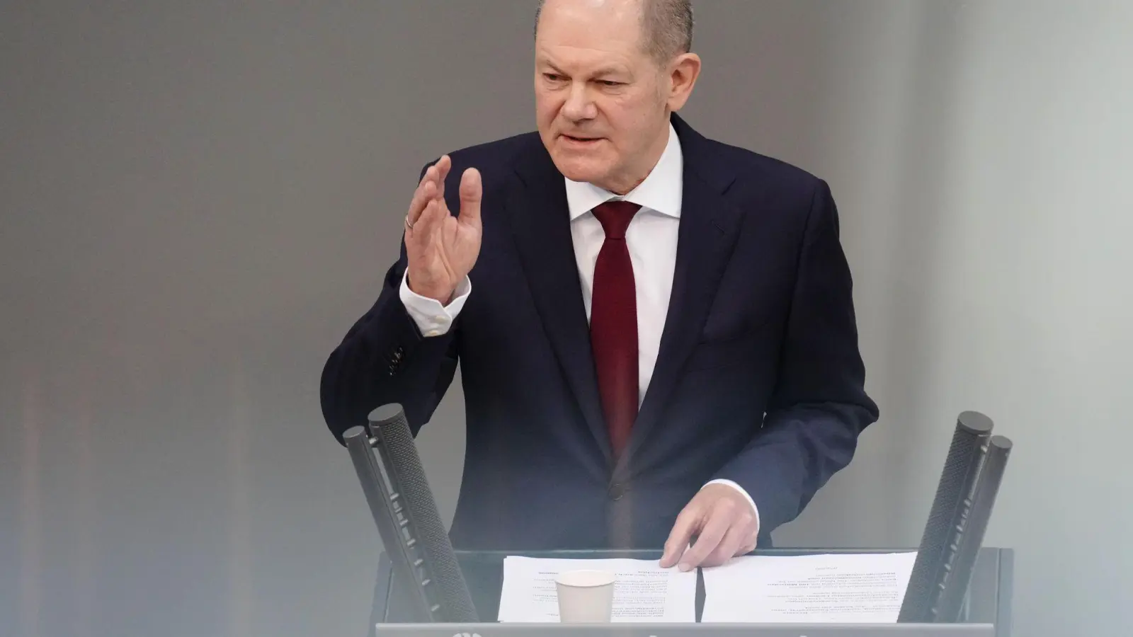 Bundeskanzler Olaf Scholz (SPD) plant ein Treffen mit fünf zentralasiatischen Staatschefs. (Foto: Kay Nietfeld/dpa)