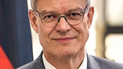 Auch Schnieders Nachfolger wird vor allem einen Schwerpunkt haben: die Krise bei der bundeseigenen Deutschen Bahn. (Archivbild) (Foto: Michael Ukas/dpa)