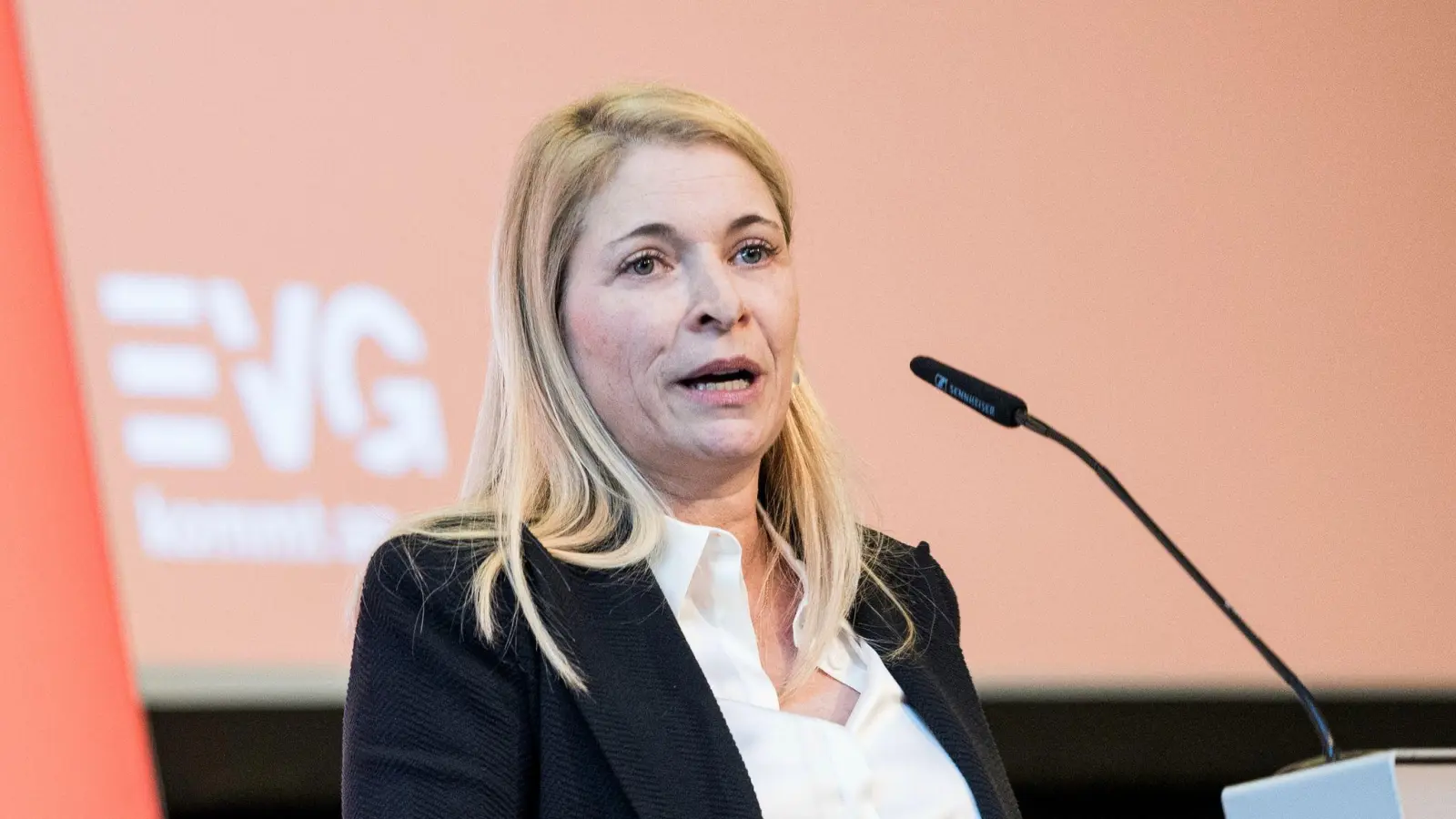 Palla wird Chef-Aufseherin der DB InfraGo (Archivbild). (Foto: Hannes P. Albert/dpa)