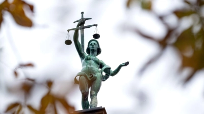 Fast 40.000 Mal sprachen Richter Strafen nach dem Jugendgerichtsgesetz aus. (Symbolbild) (Foto: Pia Bayer/dpa)