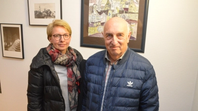 Susanne Klaußecker und Richard Quinque referierten im Stadtrat über die Uffenheimer Nachbarschaftshilfe. (Foto: Johannes Zimmermann)