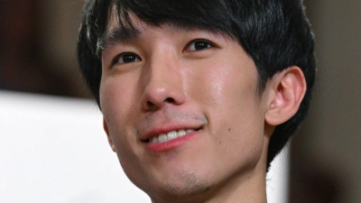 Der amerikanische Pianist Eric Lu hat den 19. Chopin-Klavierwettbewerb gewonnen. (Foto: Radek Pietruszka/PAP/dpa)