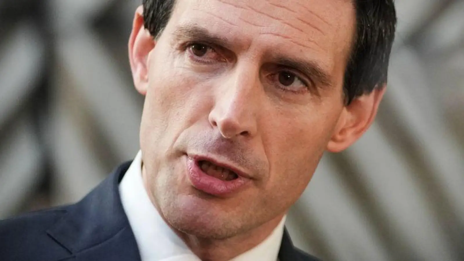 Hoekstra kündigt an, dass die EU auf dem Klimagipfel für mehr Ehrgeiz kämpfen will.  (Foto: Virginia Mayo/AP/dpa)