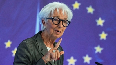 EZB-Präsidentin Christine Lagarde betont angesichts der vielen Krisen und Konflikte immer wieder die Handlungsfähigkeit der Notenbank.  (Foto: Michael Probst/AP/dpa)