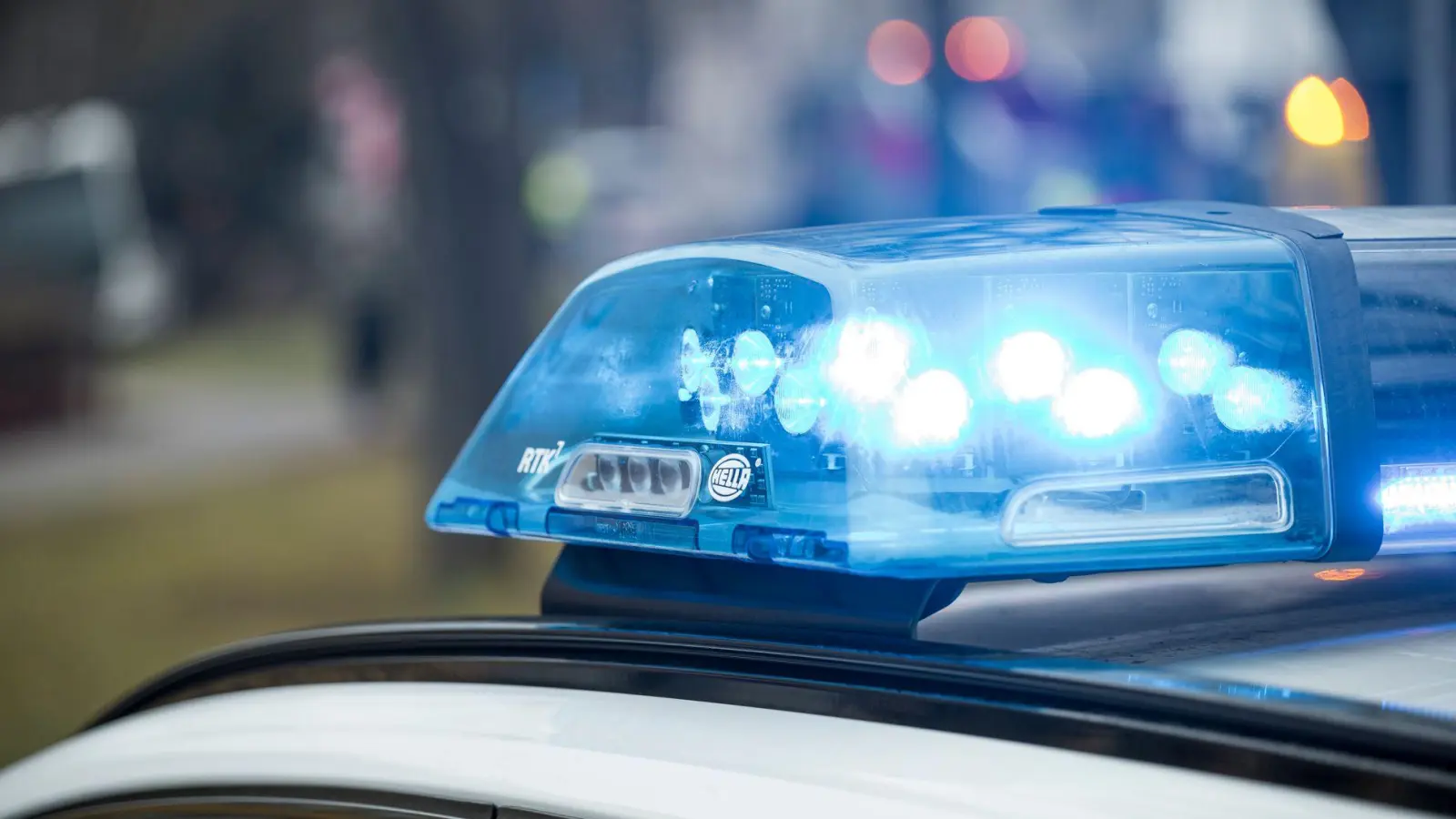 Nach dem tödlichen Unfall in Grünwald ermittelt die Polizei zum genauen Hergang. (Symbolbild) (Foto: Daniel Vogl/dpa)