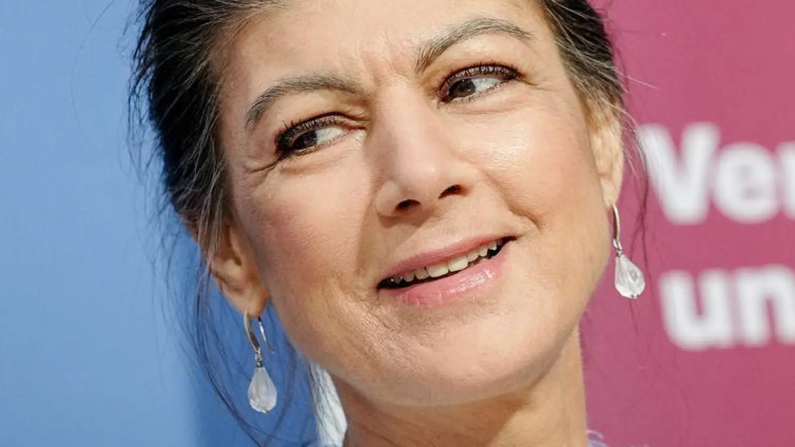 Sahra Wagenknecht hält es für sehr wahrscheinlich, dass ihre Partei eigentlich im Bundestag sitzen müsste. (Foto: Kay Nietfeld/dpa)