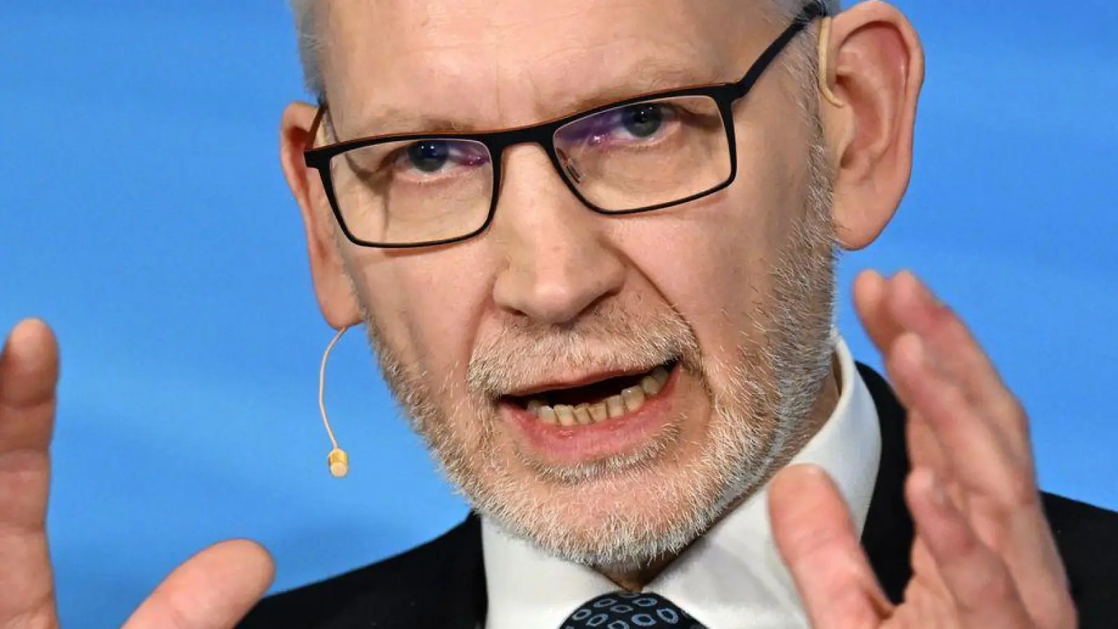 Wann wird Uniper-Konzernchef Lewis einen neuen Aufsichtsrat bekommen? Der Bund muss bis Ende 2028 seine Mehrheit am Energiekonzern Uniper abgeben. (Archivbild) (Foto: Federico Gambarini/dpa)