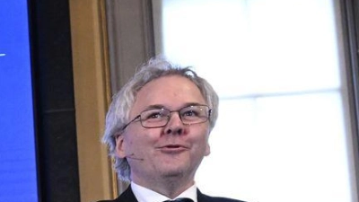 Mit ihrer Forscher legten die Chemiker die Basis für viele mögliche Problemlösungen.  (Foto: Fredrik Sandberg/TT News Agency/AP/dpa)