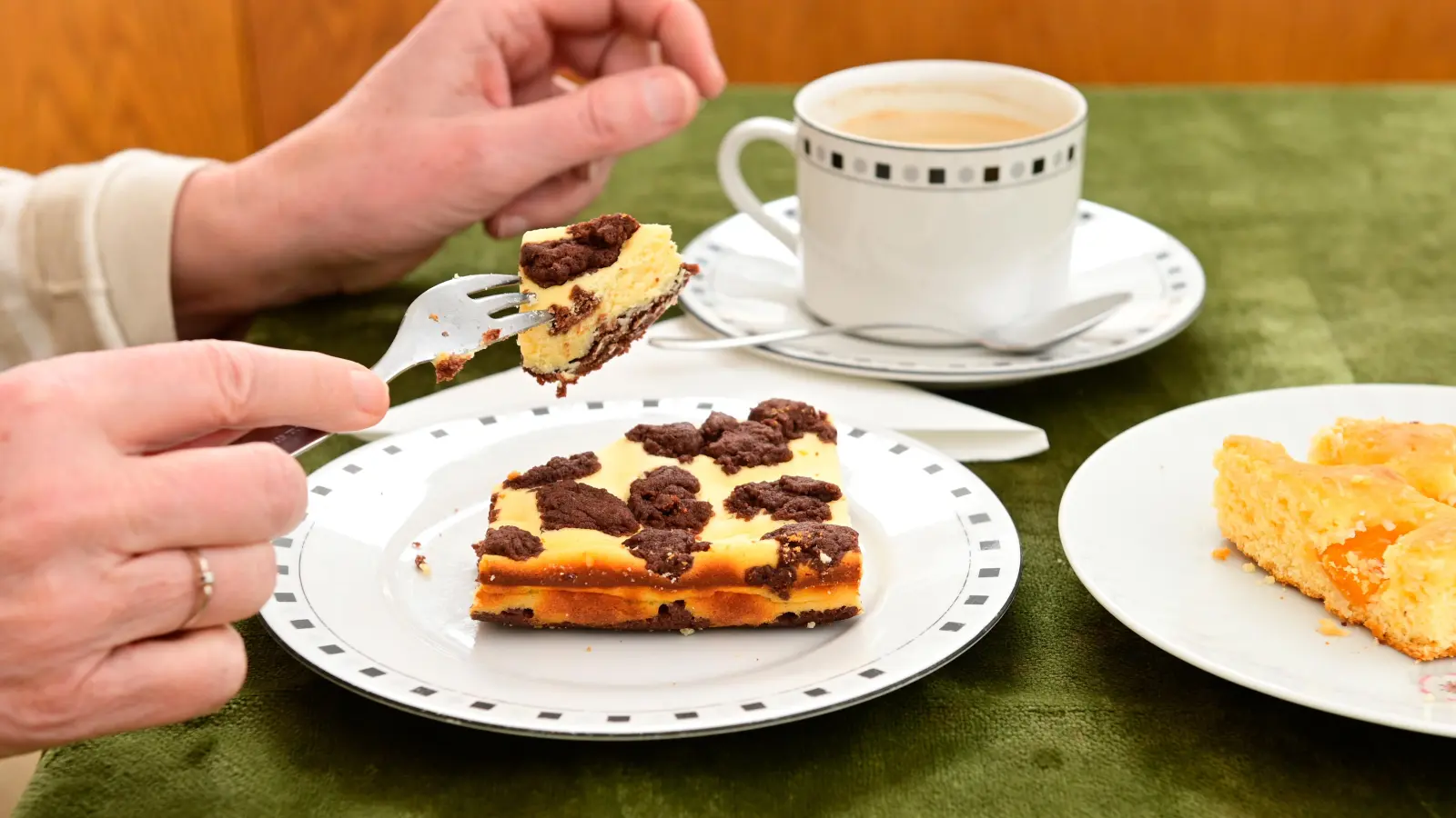 Freiwilliger Verzicht auf lieb gewonnene Gewohnheiten: Zeitlich begrenztes Fasten ist vielfältig und wird von vielen als Bereicherung ihres Lebens empfunden. (Foto: Jim Albright)