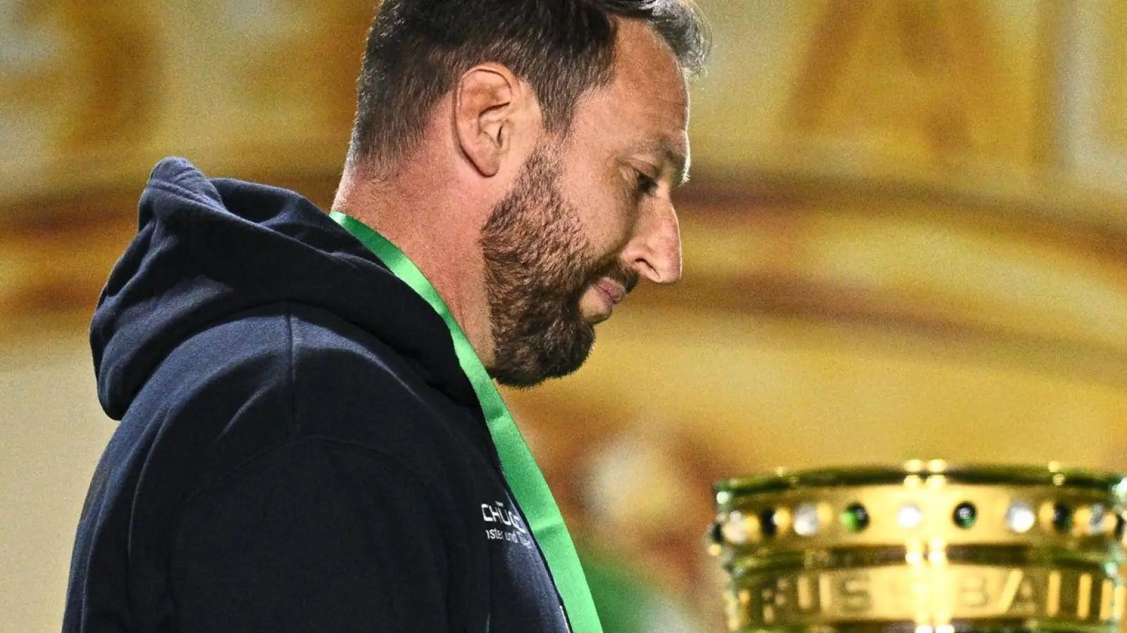  Bielefelds Trainer Mitch Kniat will wieder ins Pokal-Finale. (Foto: Tom Weller/dpa)