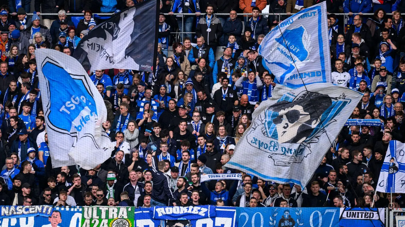 Die TSG Hoffenheim muss zwei Spielerberater wieder ins Stadion lassen. (Foto: Tom Weller/dpa)