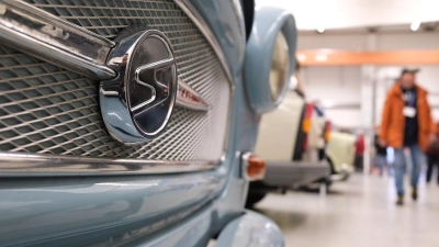 DDR-Klassiker wie der Trabant 601 und der Wartburg 311 haben ihren Wert seit 2018 laut Experten verdoppelt. (Symbolbild) (Foto: Sebastian Willnow/dpa)