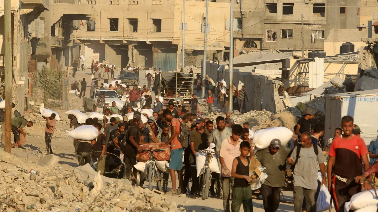 Wie es mit den Bemühungen um eine Waffenruhe in Gaza weitergeht, ist ungewiss.  (Foto: Abed Rahim Khatib/dpa)