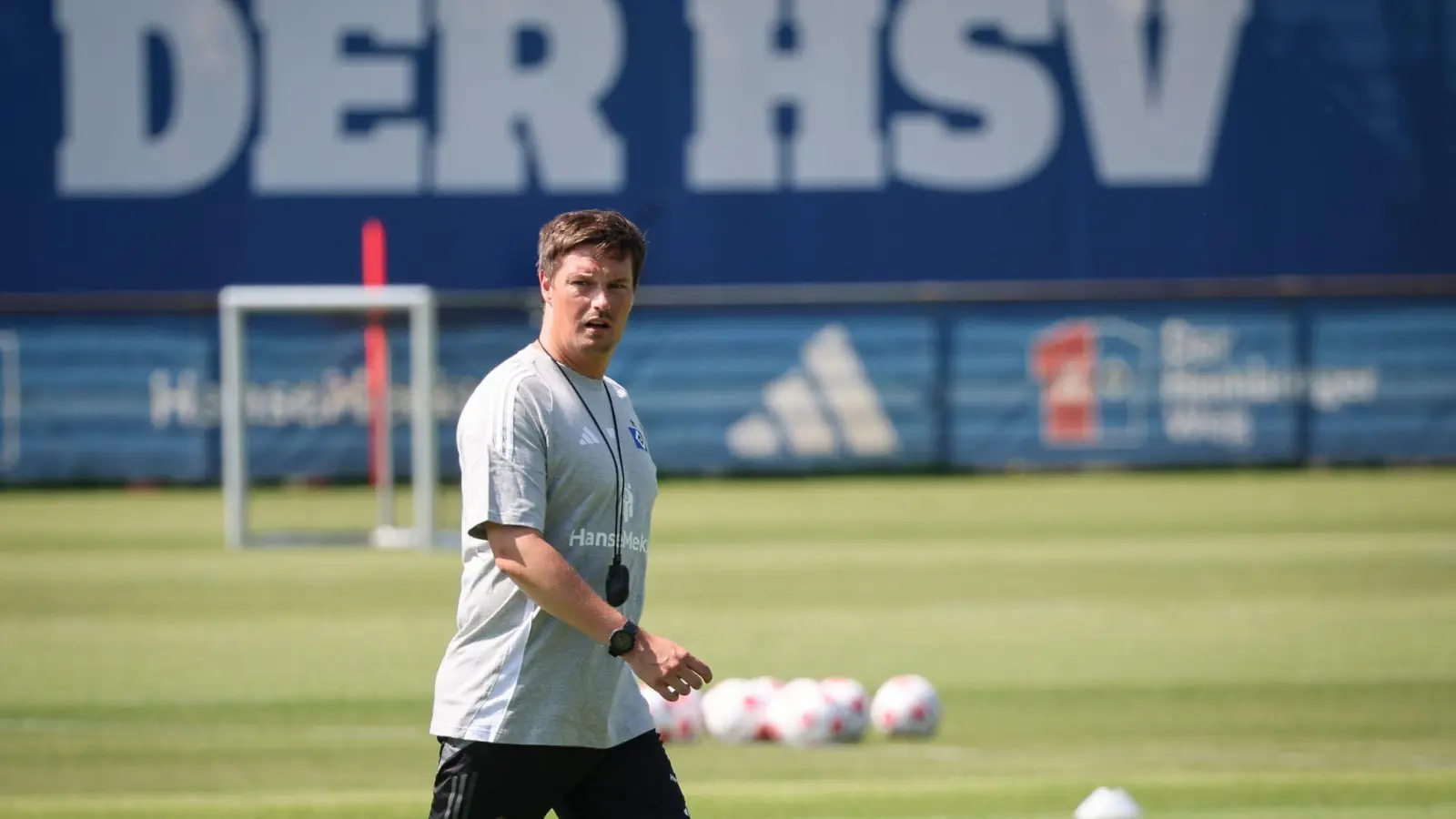 HSV-Trainer Polzin kann zufrieden sein. (Foto: Christian Charisius/dpa)