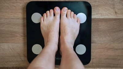 Jeder zweite Erwachsene in Deutschland hat einen BMI über 25. (Symbolfoto) (Foto: Elisa Schu/dpa)