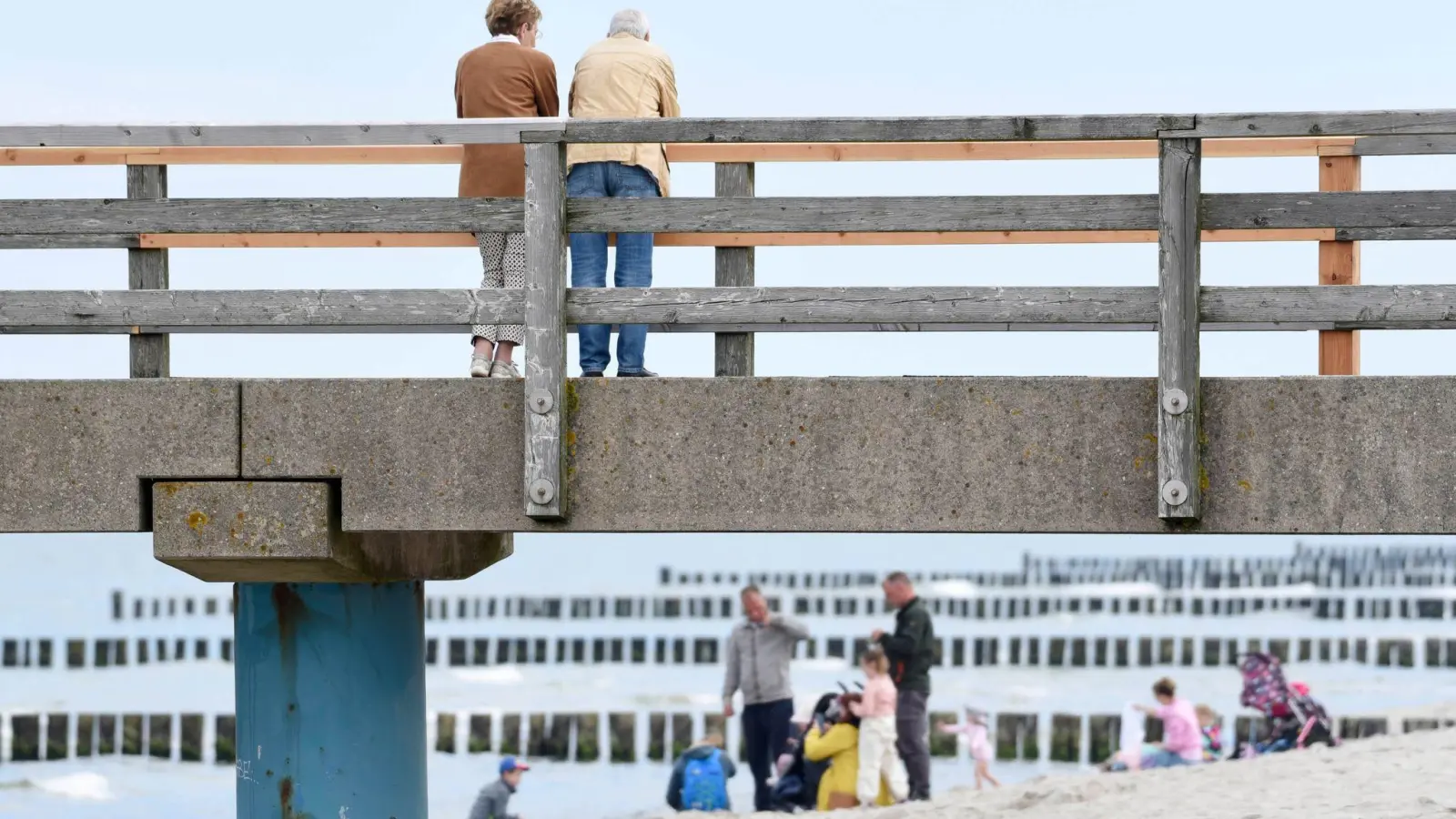 Den Ruhestand genießen: Mit dem Rentenbescheid und der ersten Zahlung beginnt der neue Lebensabschnitt. (Foto: Frank Hormann/dpa/dpa-tmn)