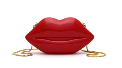  Die Taschenausstellung im Knauf-Museum Iphofen zeigt auch ausgefallene Exemplare.  (Foto: Benedikt Feser)