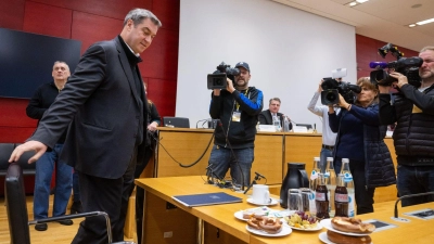 Bayerns Ministerpräsident Markus Söder nimmt als Zeuge an der Sitzung des Masken-U-Ausschusses teil. (Foto: Peter Kneffel/dpa)
