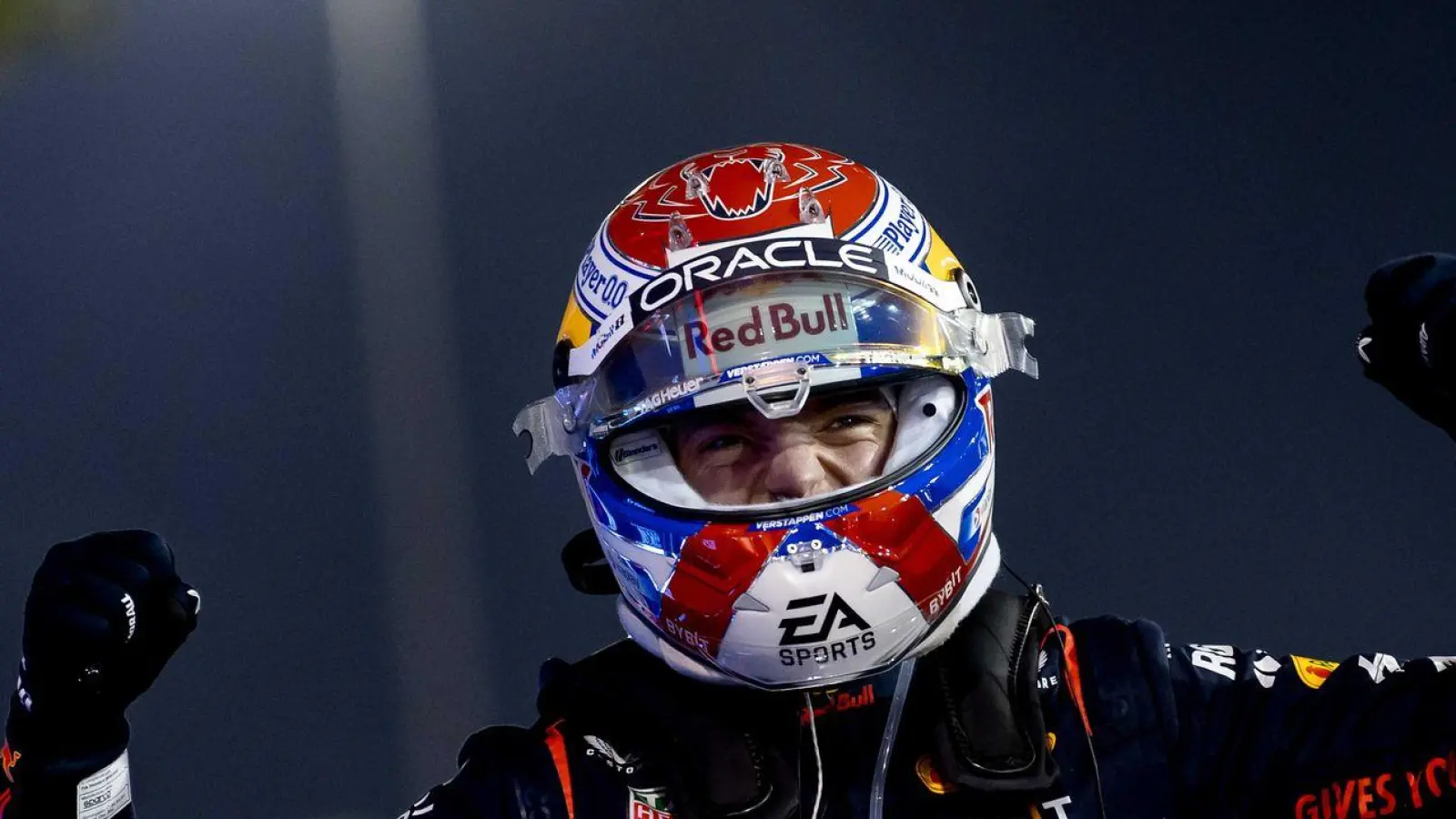 Red-Bull-Pilot Max Verstappen würde sich gerne auf das sportliche Geschehen konzentrieren. (Foto: Remko De Waal/ANP/dpa)