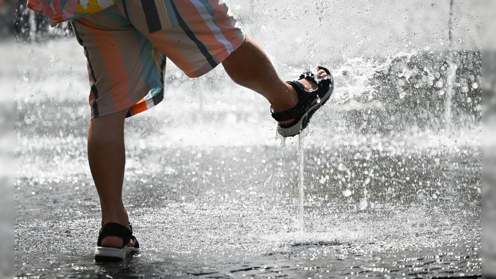 Es wird heiß in Deutschland. (Foto: Arne Dedert/dpa)