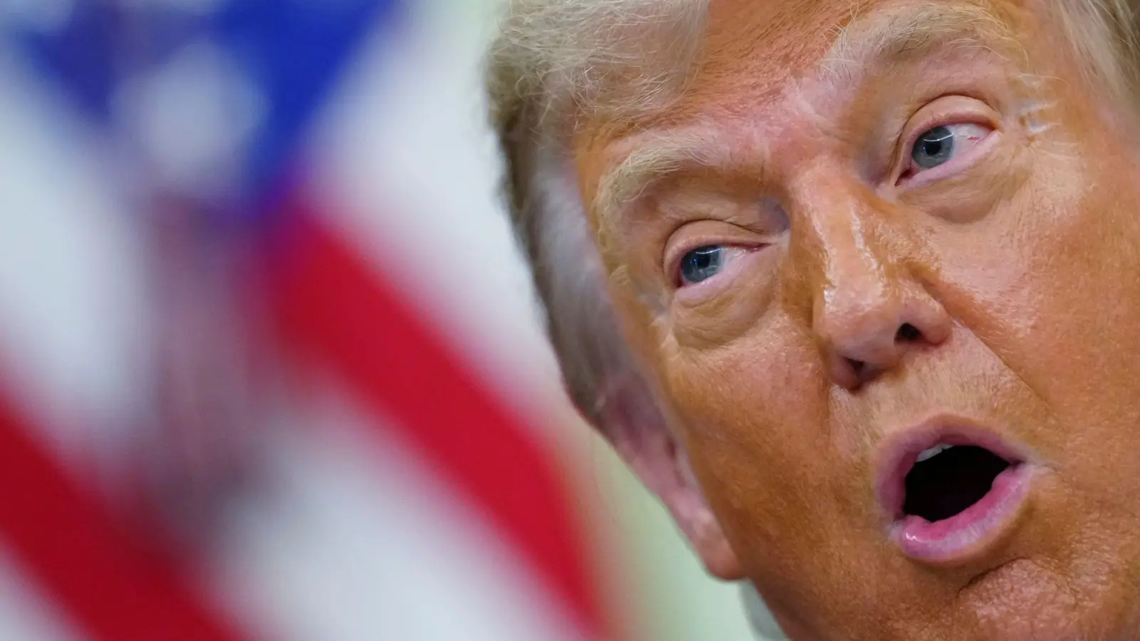 Auf Befehl von Trump hat das US-Militär nach eigenen Angaben erneut Angriffe gegen den Iran gestartet.  (Foto: Julia Demaree Nikhinson/AP/dpa)